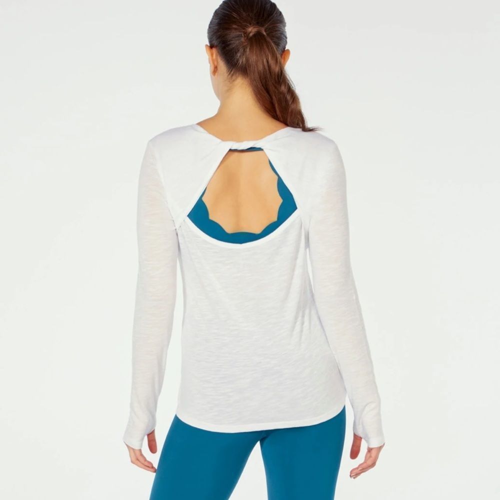Twist Back Long Sleeve